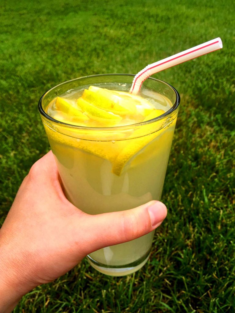 Best Ever Homemade Freshly Squeezed Lemonade Recipe Melanie Cooks