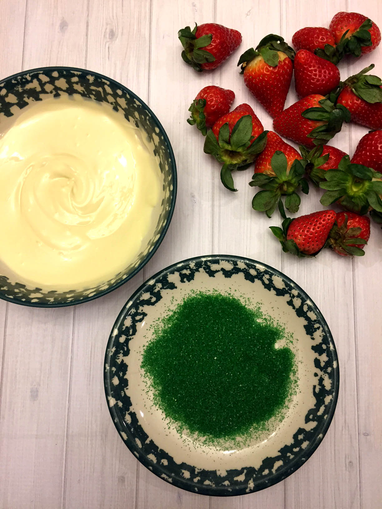 Christmas Chocolate Covered Strawberries Recipe Red Green And White 