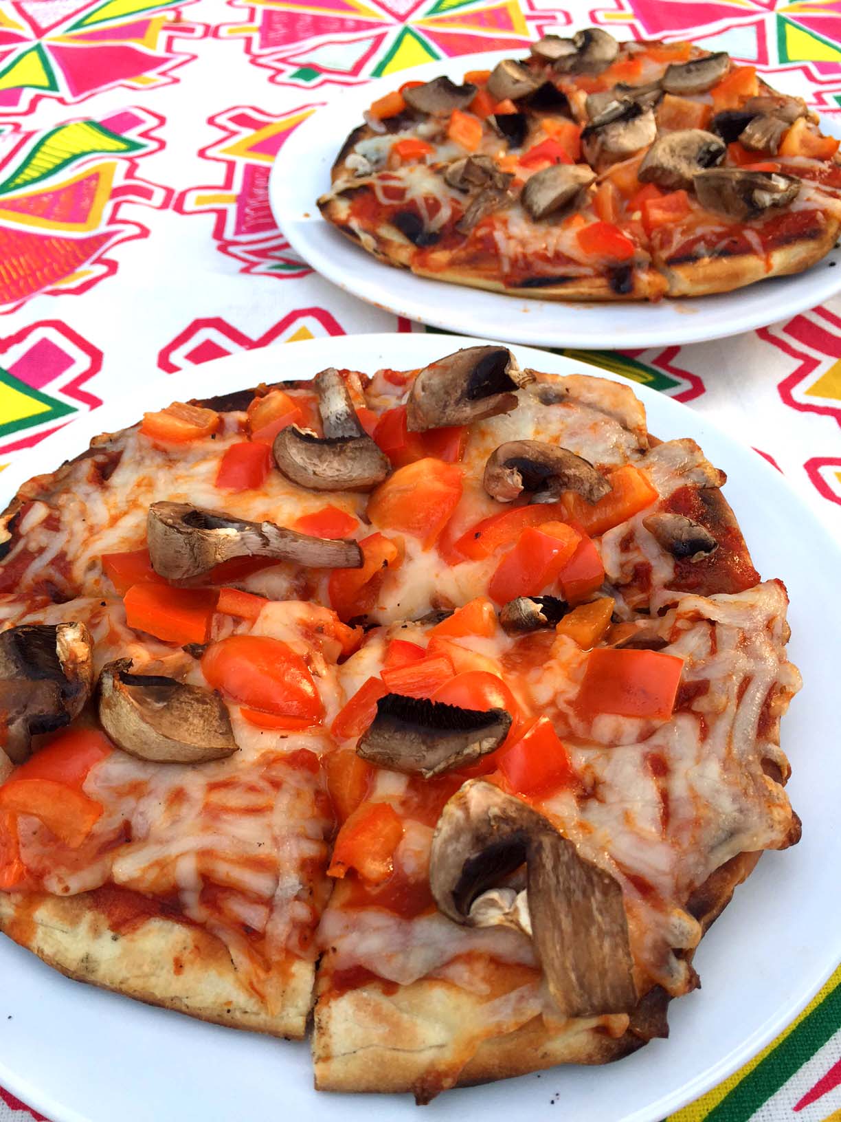 Easy Grilled Pita Pizza Recipe – Cheese &amp; Mushroom Veggie Supreme ...