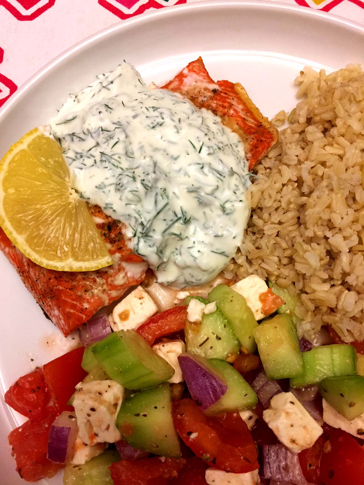 Baked Salmon With Creamy Garlic Yogurt Dill Sauce Melanie Cooks