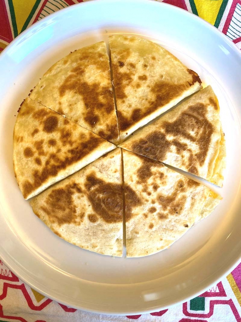 https://www.melaniecooks.com/wp-content/uploads/2008/05/quesadilla_appetizer-772x1030.jpg