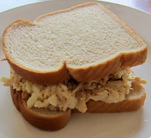 how to make chicken salad sandwich