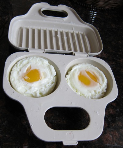 Egg Pod Microwave Egg Cooker, 2 in 1