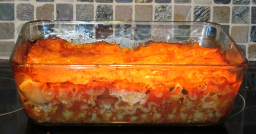 baked cooked lasagna