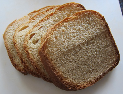 homemade white sandwich bread slices