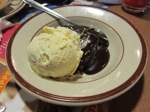 denny's brownie a la mode with ice cream