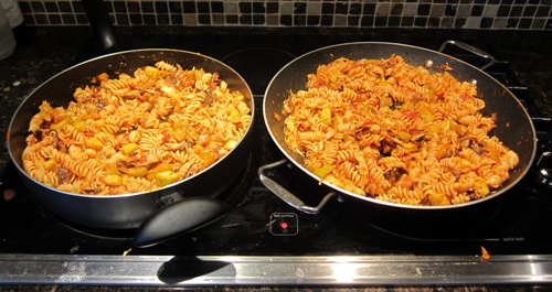 How To Cook Faster – Use Two Frying Pans At The Same Time