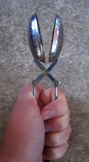 open the tea infuser spoon