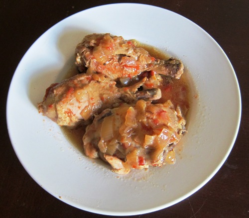 chicken onion stew made in a slow cooker