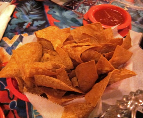 chips and salsa at las palmas highland park