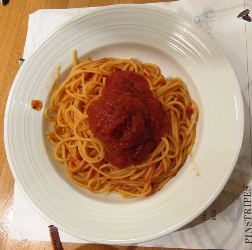 pinstripes pasta with marinara sauce