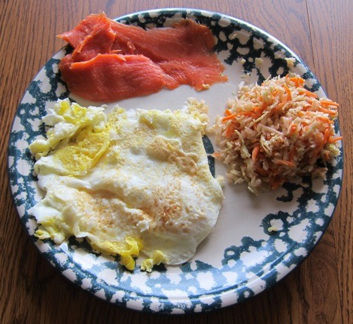smoked salmon with scrambled eggs and healthy cole slaw