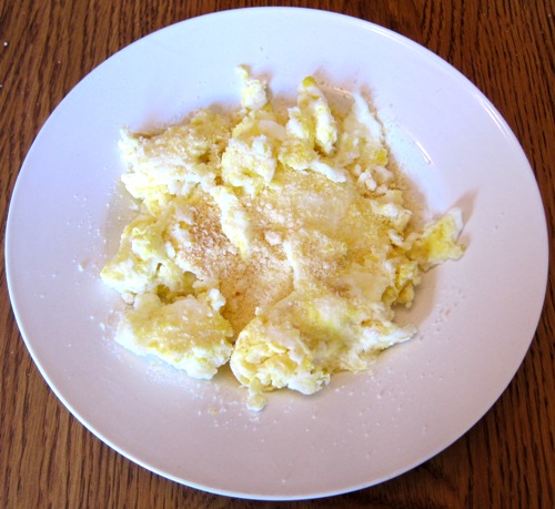 https://www.melaniecooks.com/wp-content/uploads/2012/10/eggs-parmesan-cheese.jpg