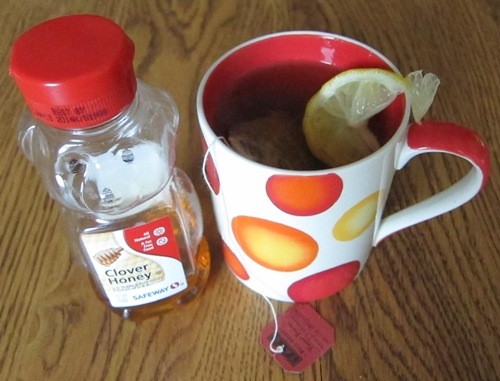 tea with honey and lemon