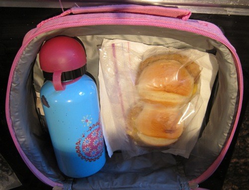 packing kids lunchboxes idea tyson mini chicken sandwiches