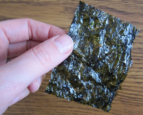 thin dried seaweed piece