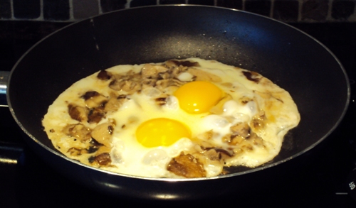 eggs with mushrooms