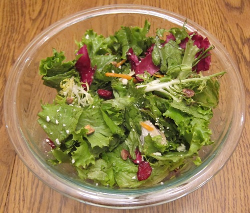 grand parisian salad in a bowl