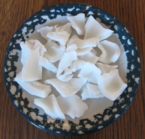 dried coconut chips