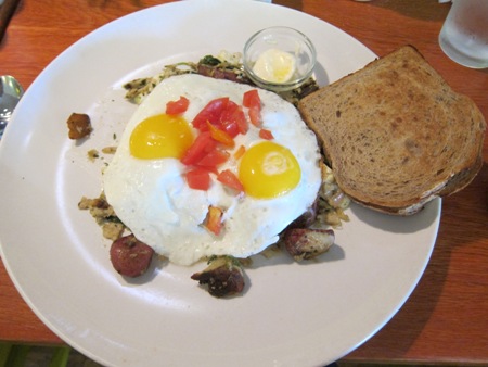 turkey arugula pesto hash