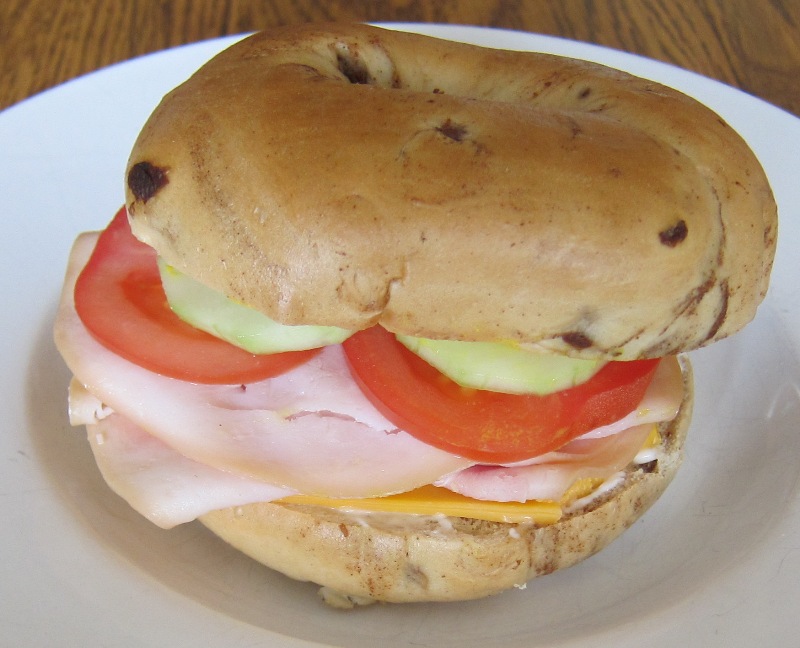 How To Make Deli Turkey Sandwiches On Bagels