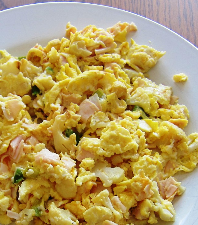 Scrambled Eggs With Turkey And Cauliflower