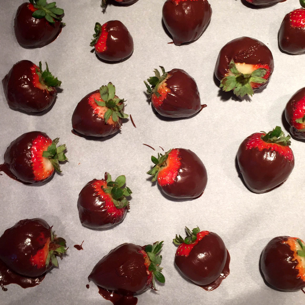 How To Make Chocolate-Covered Strawberries