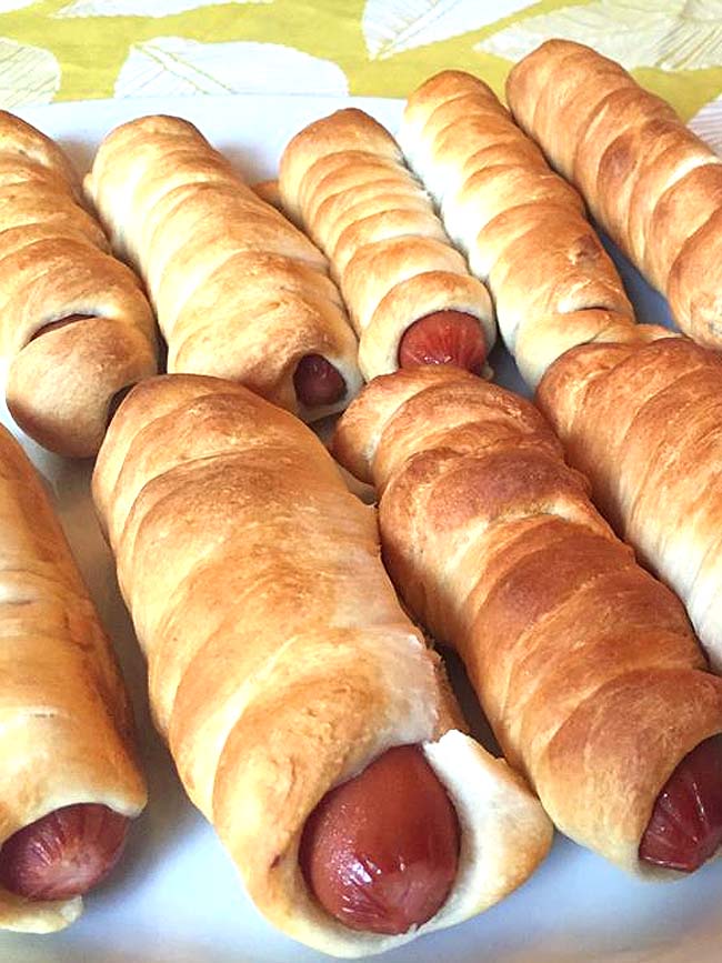 Pigs In A Blanket Hot Dogs Wrapped In Dough