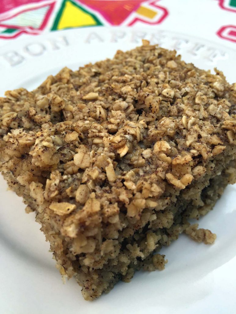 Baked Oatmeal / Protein-Rich Baked Oatmeal | Gourmandelle : It can be topped with fresh berries.