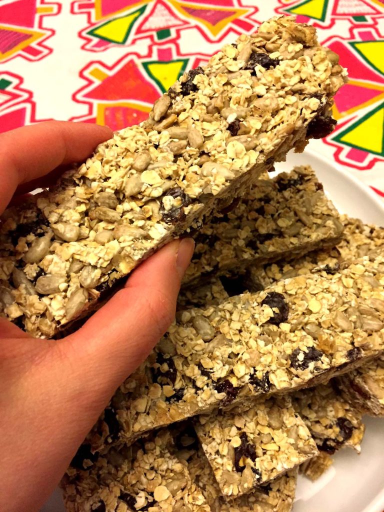 Easy Homemade Nut-Free Granola Bars Recipe