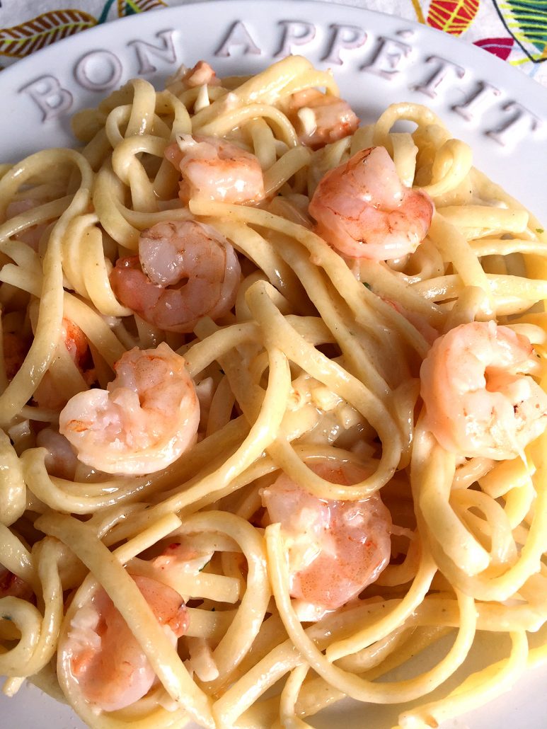 Easy Creamy Garlic Shrimp Linguini Pasta Recipe