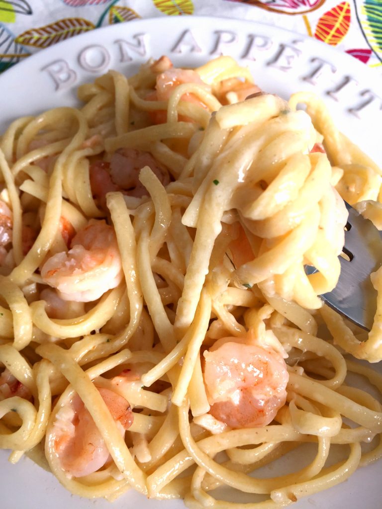 Easy Creamy Garlic Shrimp Linguine Seafood Pasta Recipe