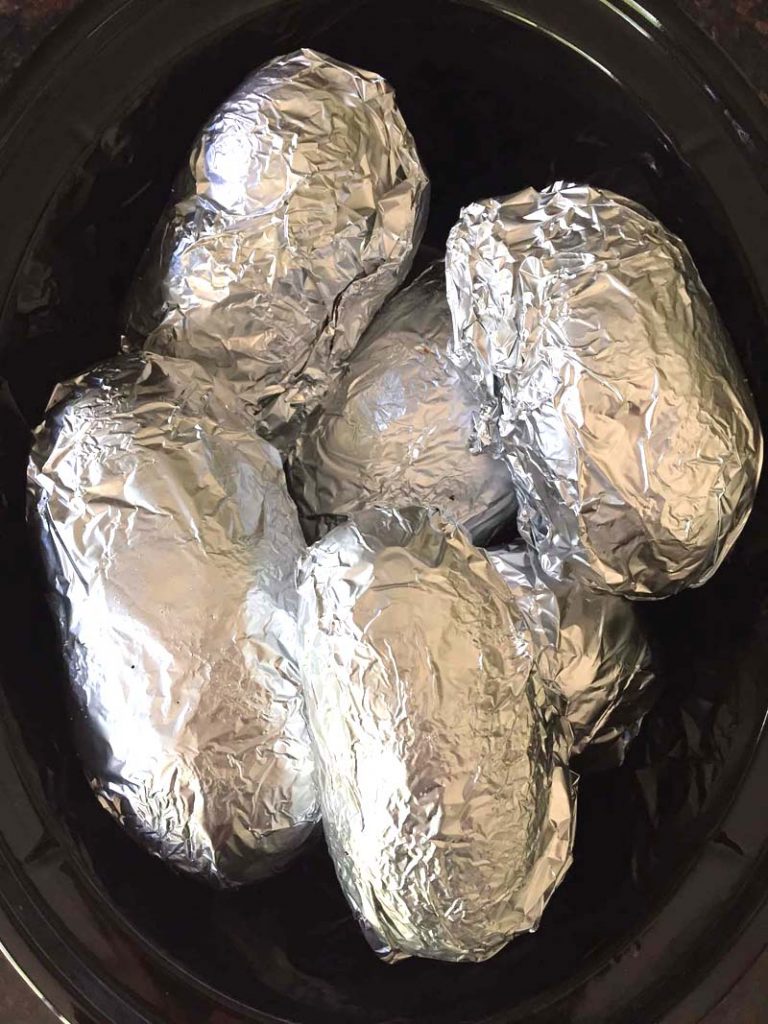 Crockpot Baked Potatoes Recipe – Easy Slow Cooker Potatoes In Foil!