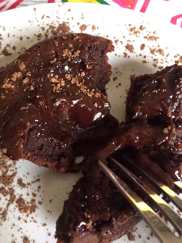 Easy Molten Chocolate Lava Cakes Made In A Muffin Tin