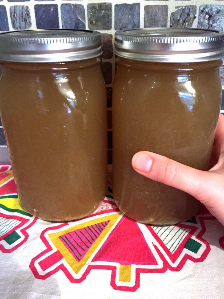 How To Make Bone Broth In A Slow Cooker