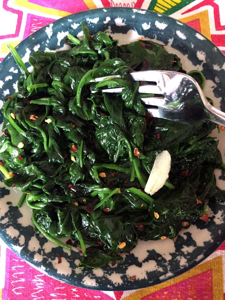 Spicy Pan Fried Spinach With Garlic And Red Pepper