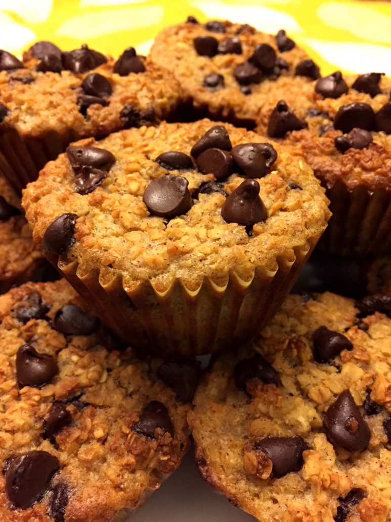 Easy Baked Oatmeal Cups With Chocolate Chips And Bananas