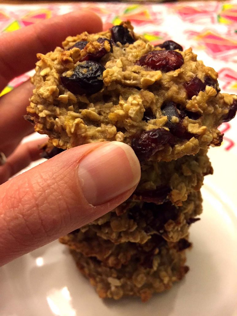 Clean Eating Banana Oatmeal Cookies