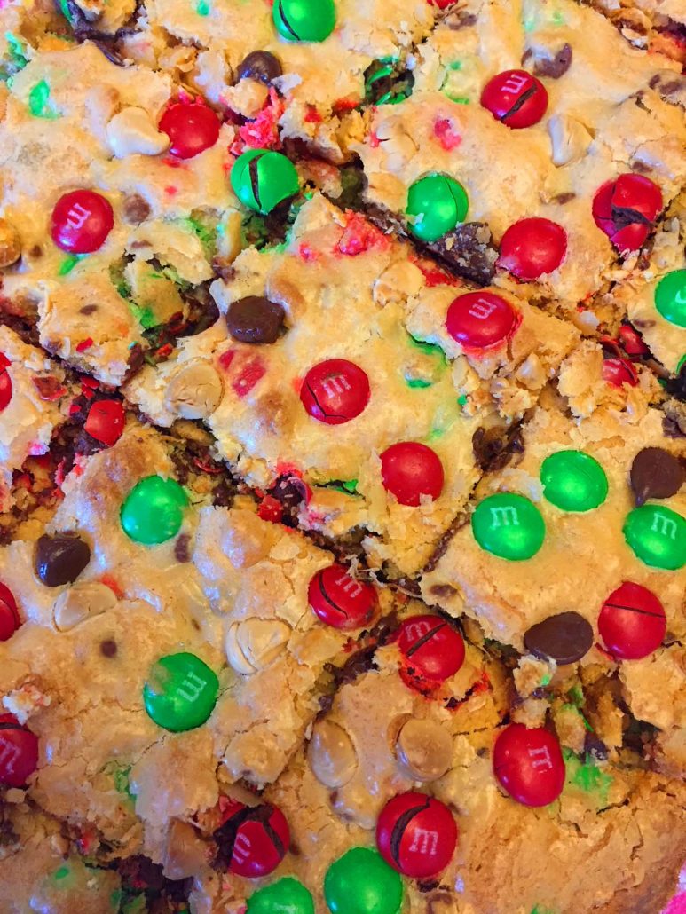 Easy Christmas M&M's Cookie Bars