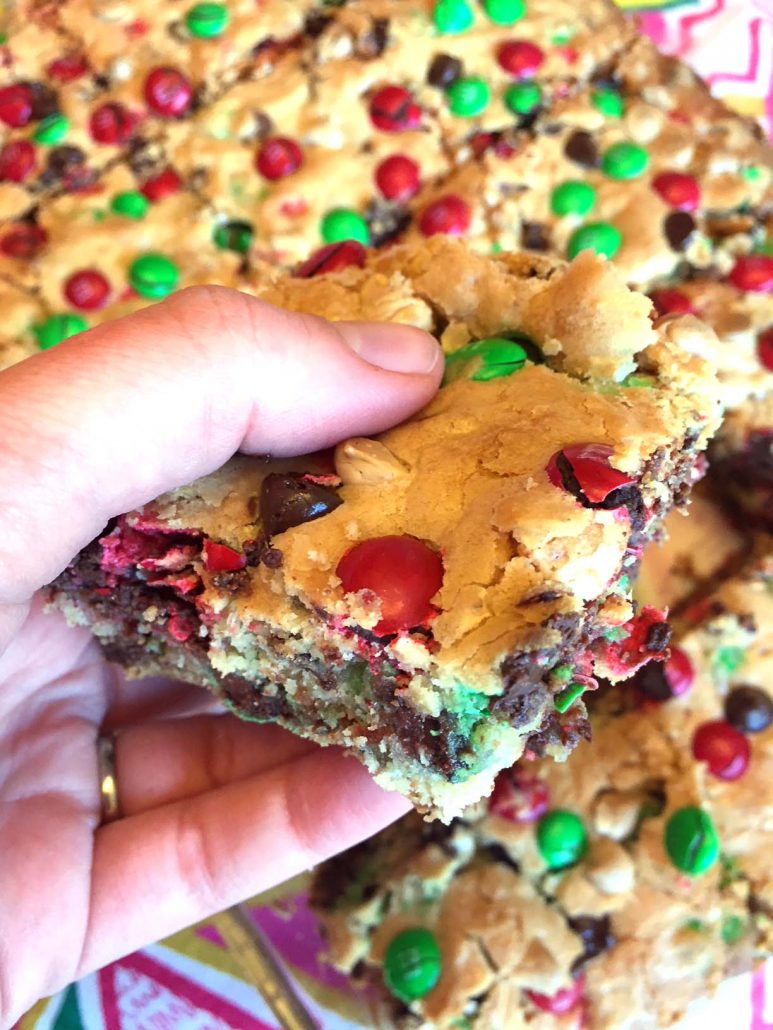 Christmas M&M's cookie bars easy recipe