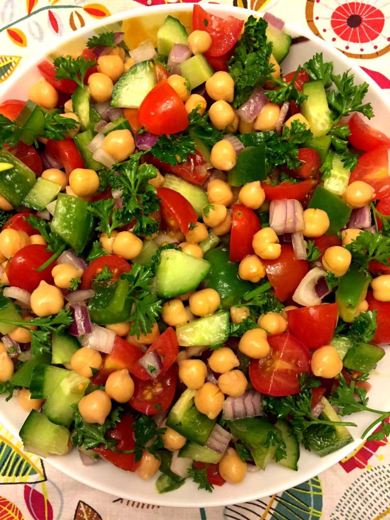 Mediterranean Chickpea Salad Recipe – Simple, Healthy & Vegan!