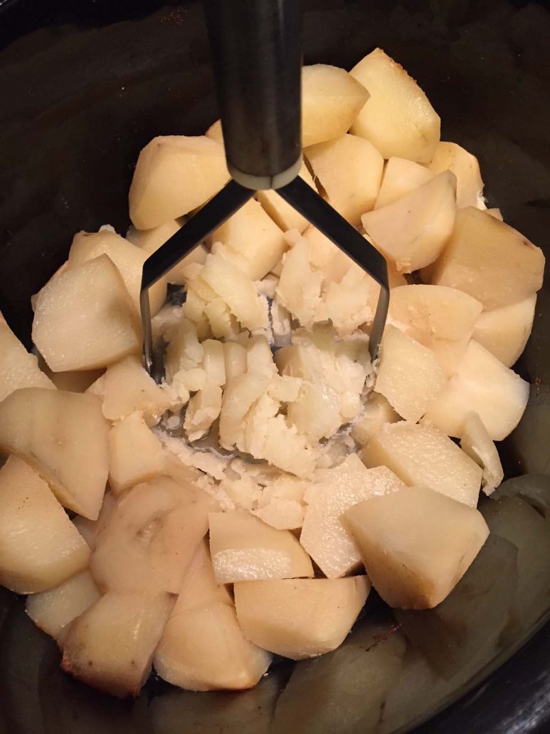 Making mashed potatoes in a crockpot