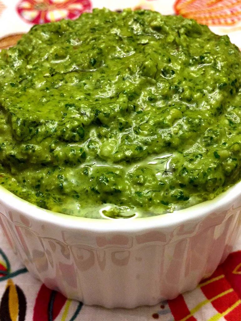 Classic Pesto Recipe (Easy and Fresh)