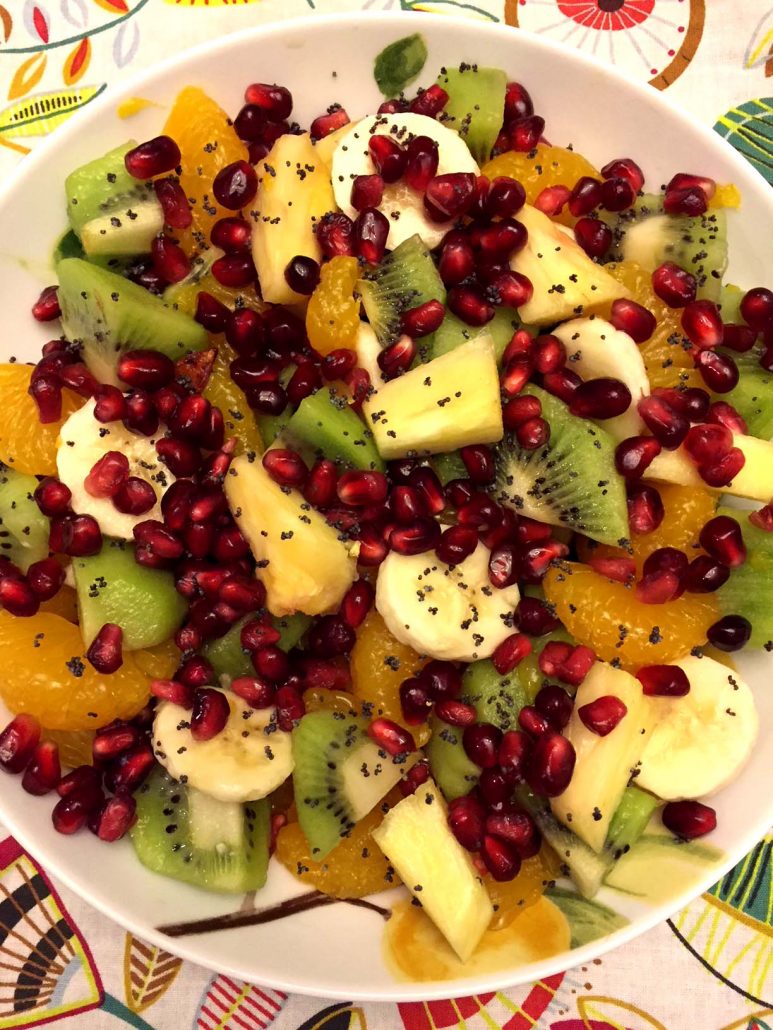 Pomegranate Winter Fruit Salad Recipe – Easy and Festive! – Melanie Cooks