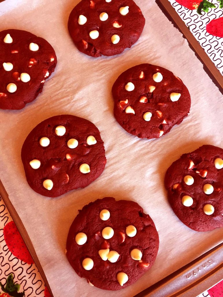 Homemade Red Velvet Cookies