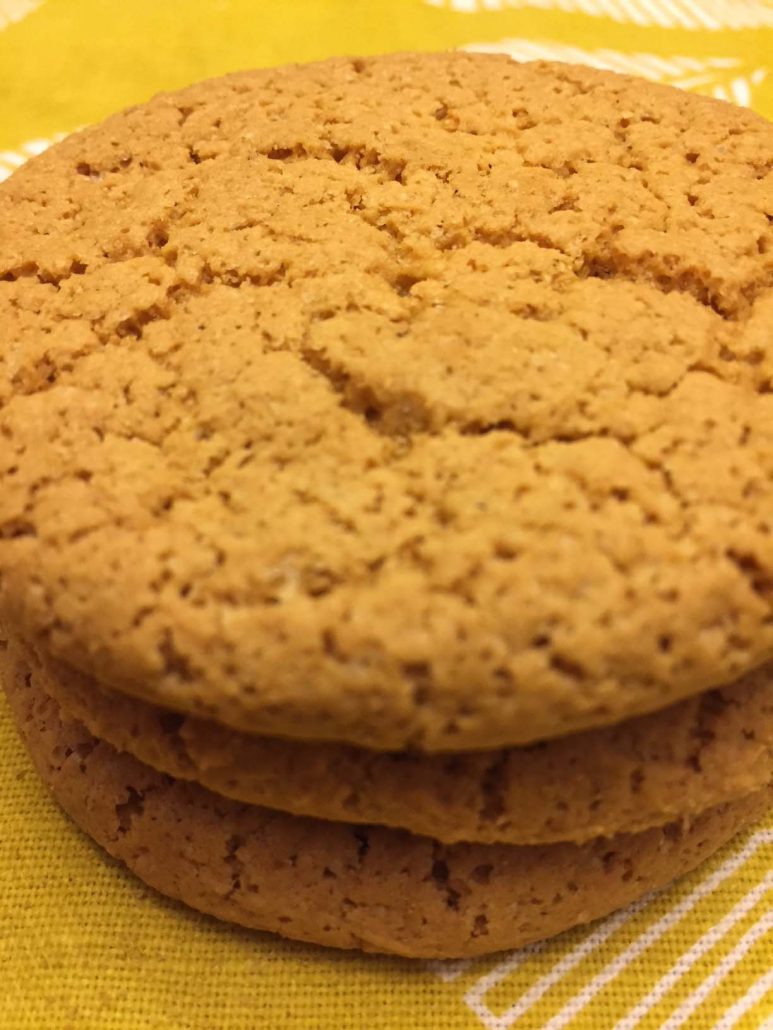 Cinnamon Almond Paleo Crinkles Cookies 