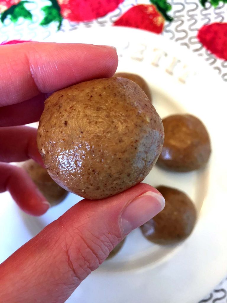 Almond Butter Protein Energy Balls (Paleo with Keto option)