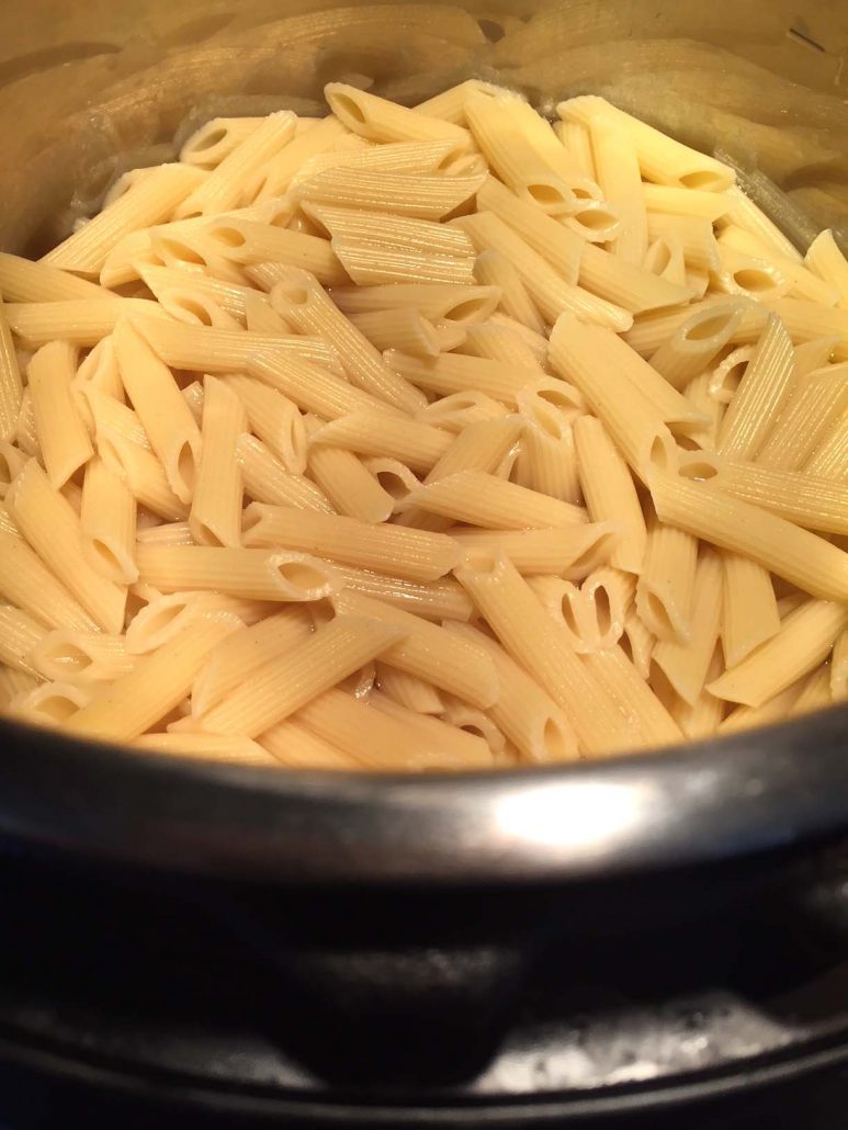 https://www.melaniecooks.com/wp-content/uploads/2018/05/instant_pot_pasta_recipe-773x1030.jpg