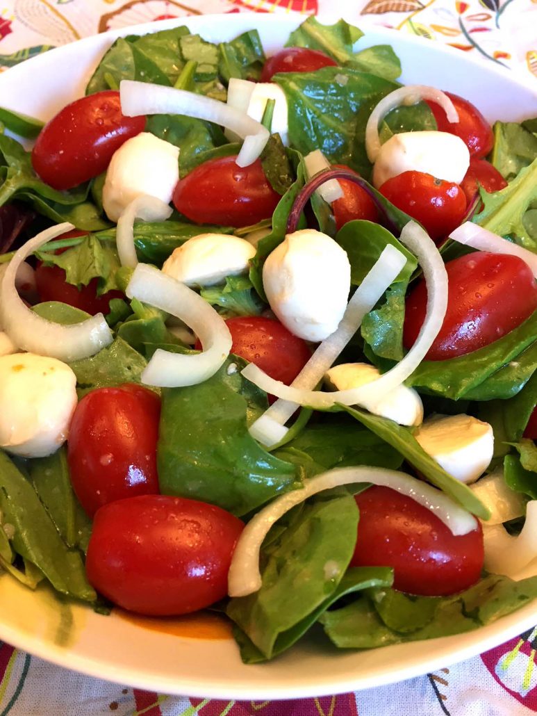 Easy Fresh Tomato Mozzarella Salad Recipe