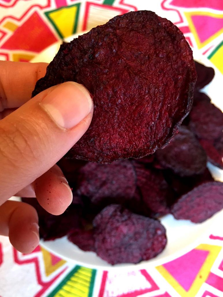 How to make baked beet chips